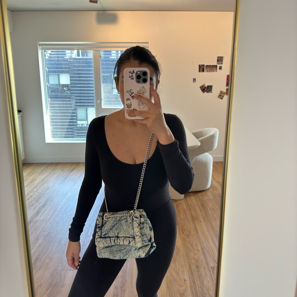 Blue Tie-Dye Chain Shoulder Bag